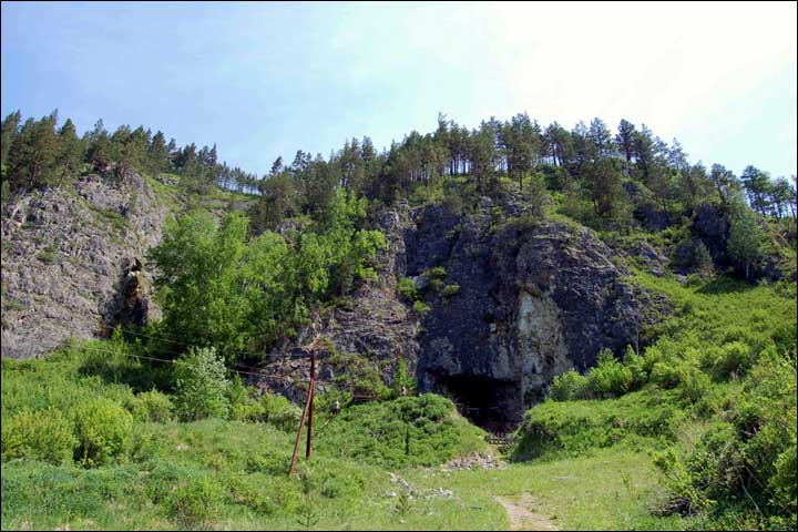 denisova cave outside gv.jpg