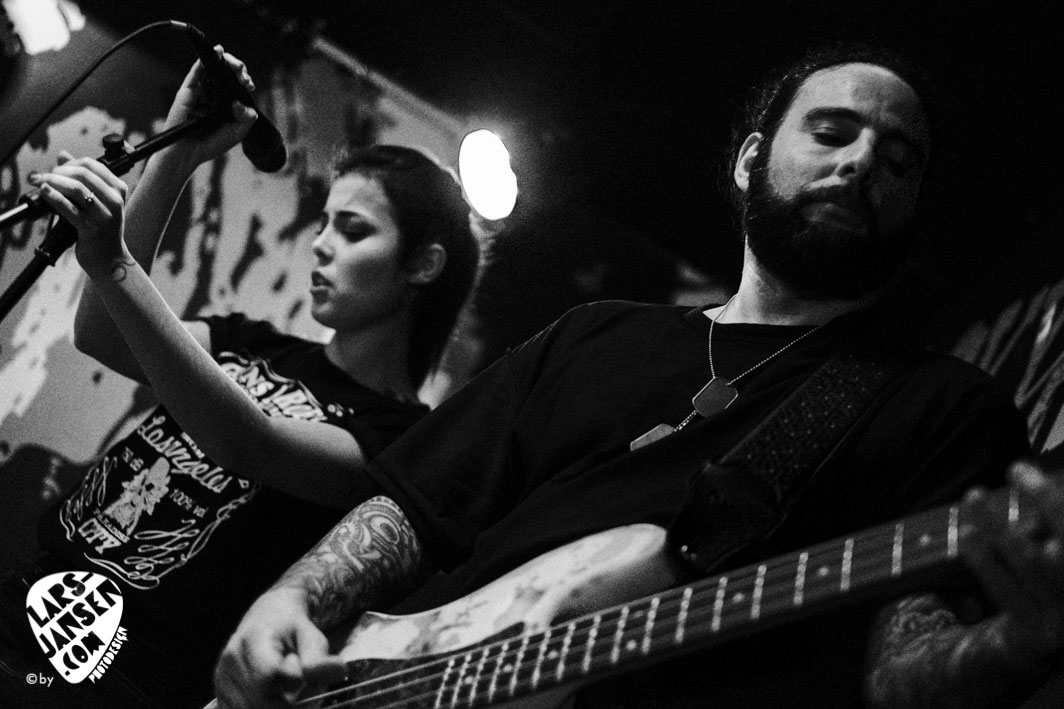 SAM ALONE & THE GRAVEDIGGERS