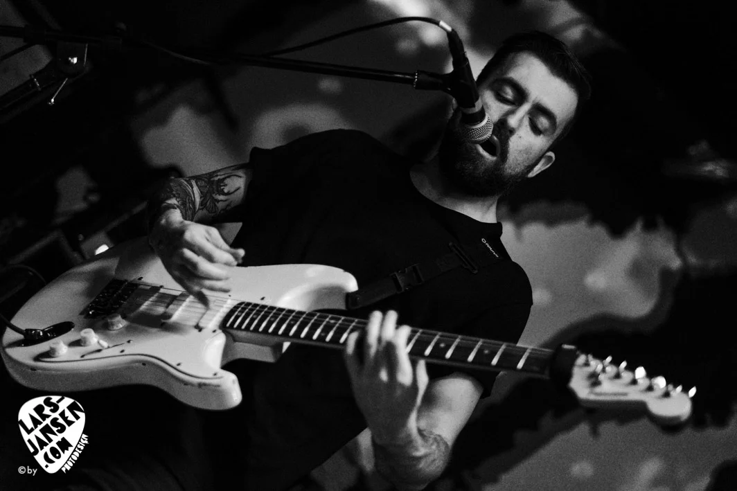 SAM ALONE & THE GRAVEDIGGERS