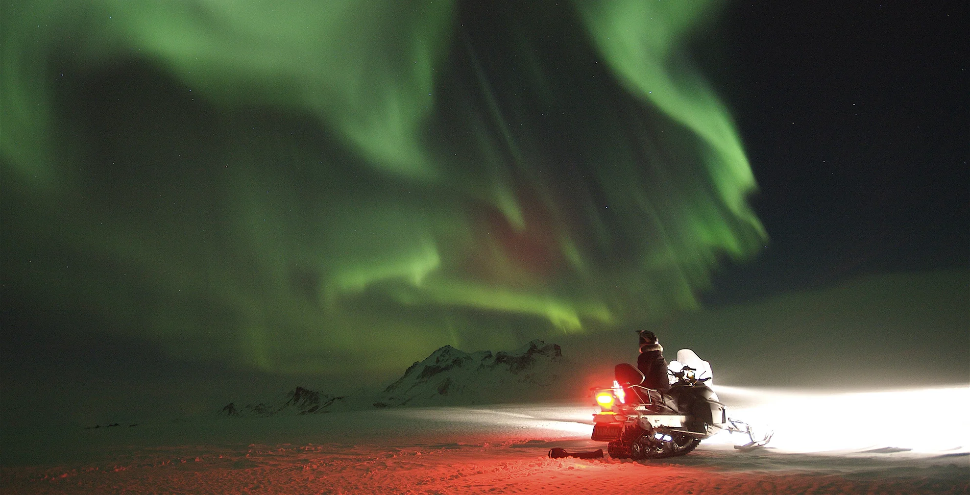 Norhtern Ligths snowmobile Iceland Atlantik incentive cruise conference DMC PCO.jpg