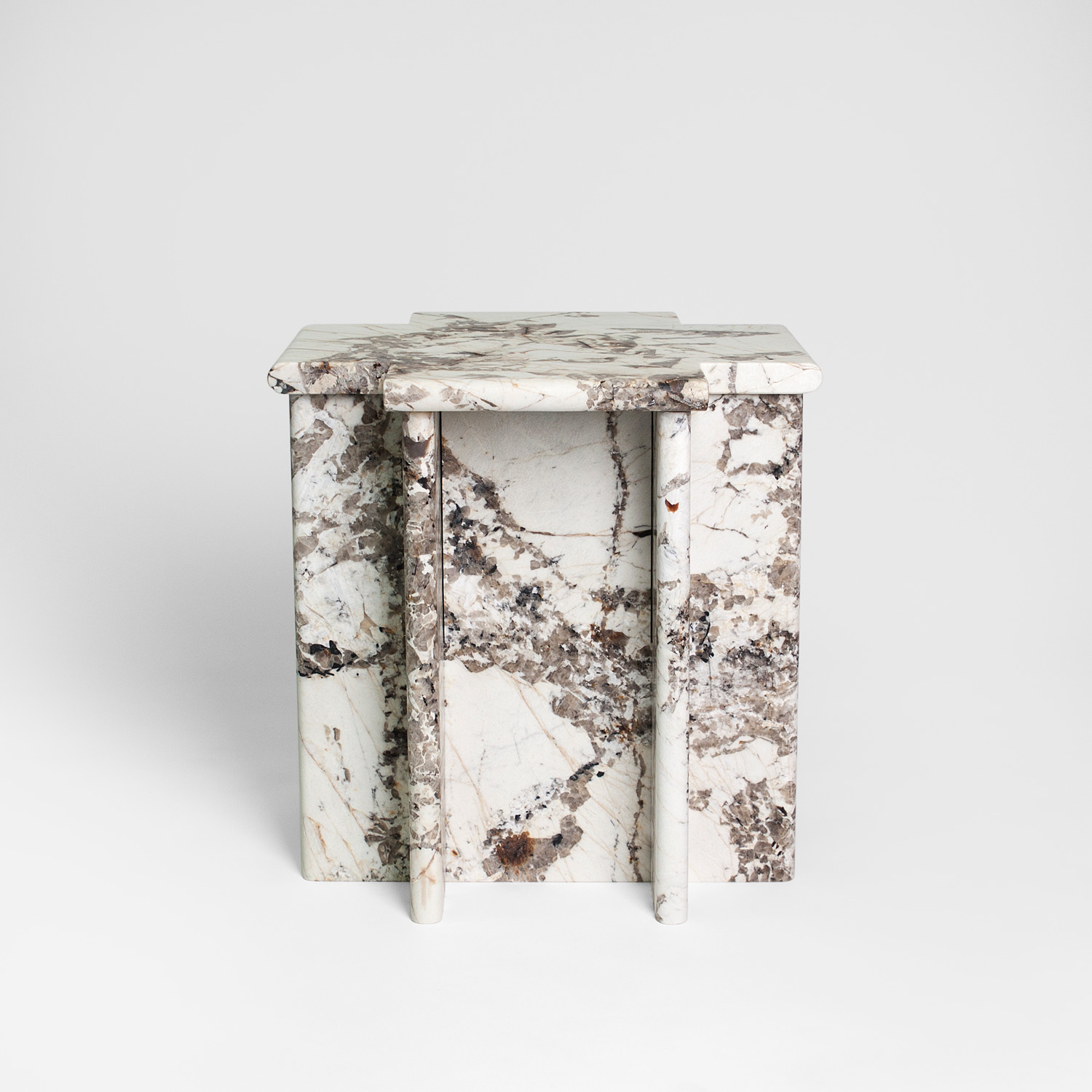Christopher-Stuart-Ziggurat-Blanc2-web.jpg