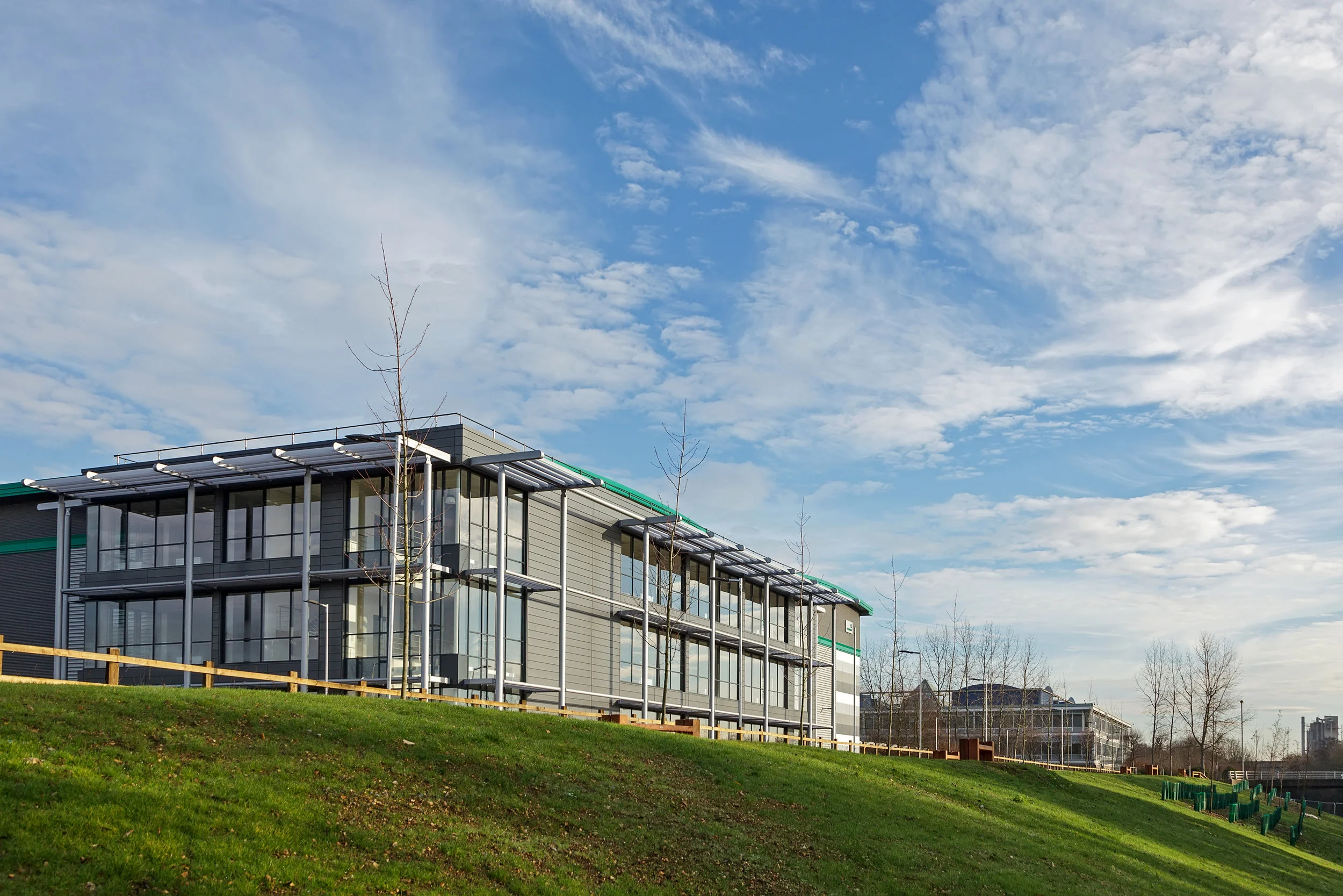 Prologis-Park-West-London_DC2_External_0011_141216.jpg