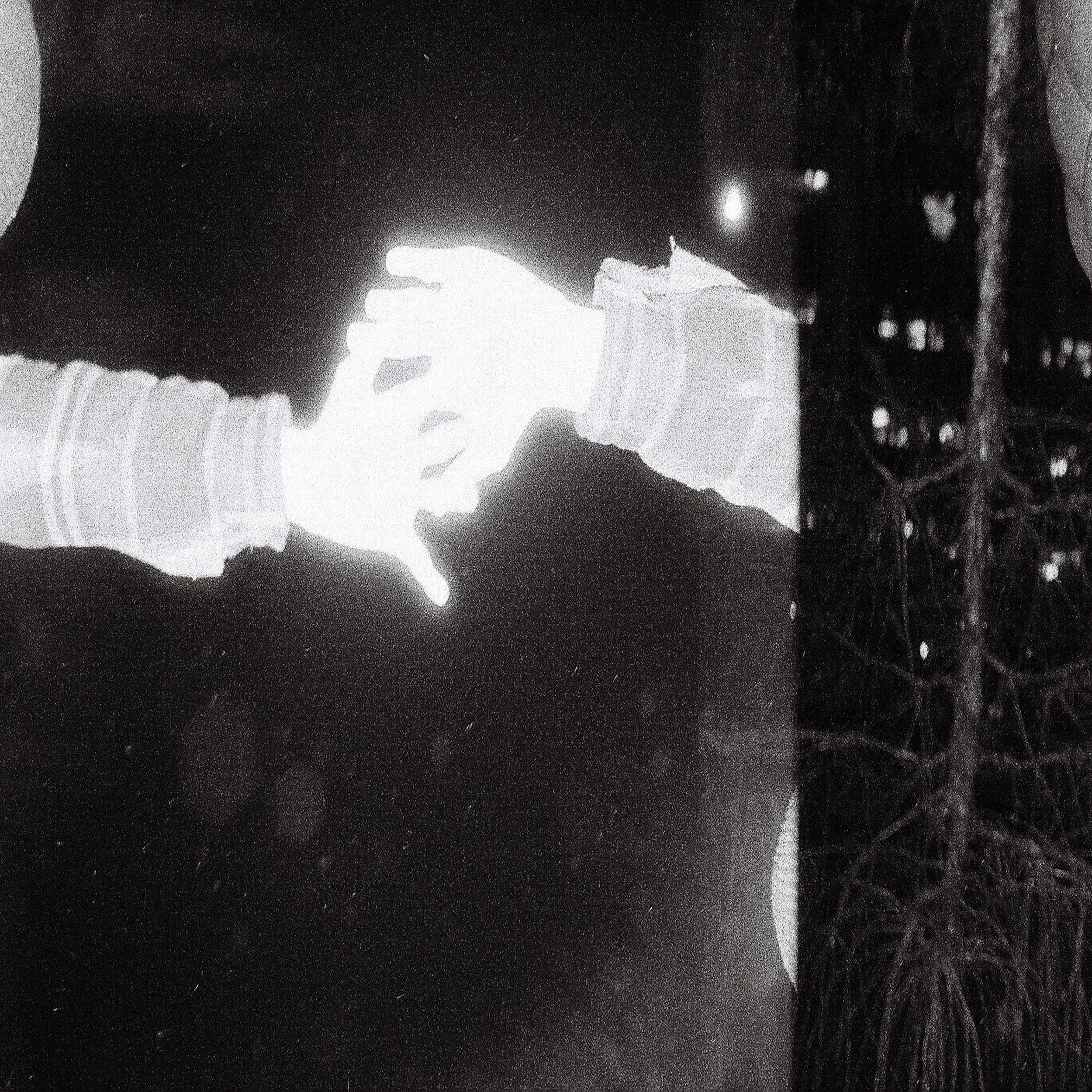 Silver Waves_COVER 4500x4500 (DISTRO).jpg