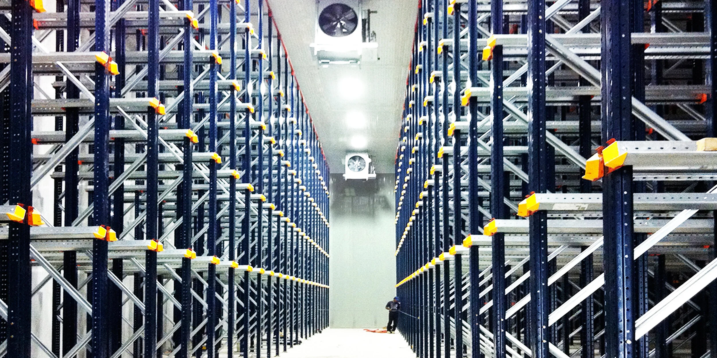 Driveithrow Rack Drive-In/ Drive-Thru — Headzup Material Handling Solutions