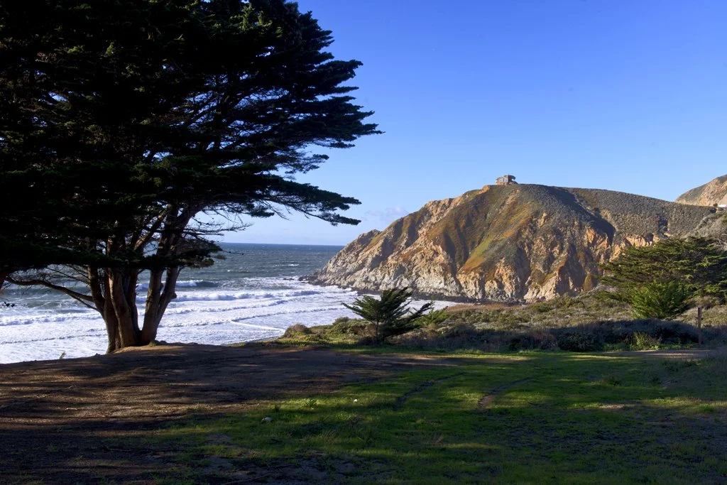 Groupmuse: Living Room Magic by the Coast