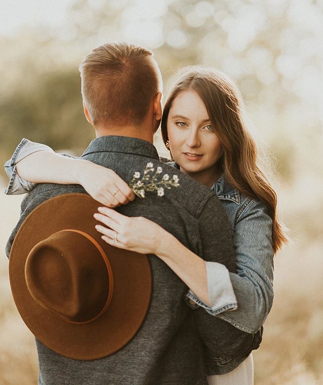 Good morning ☺️✨
Really hyped for Coop + Kaycee&rsquo;s wedding because if they brought this much heat to their engagement session can you even imagine what the wedding day will be like??? 🥺❤️