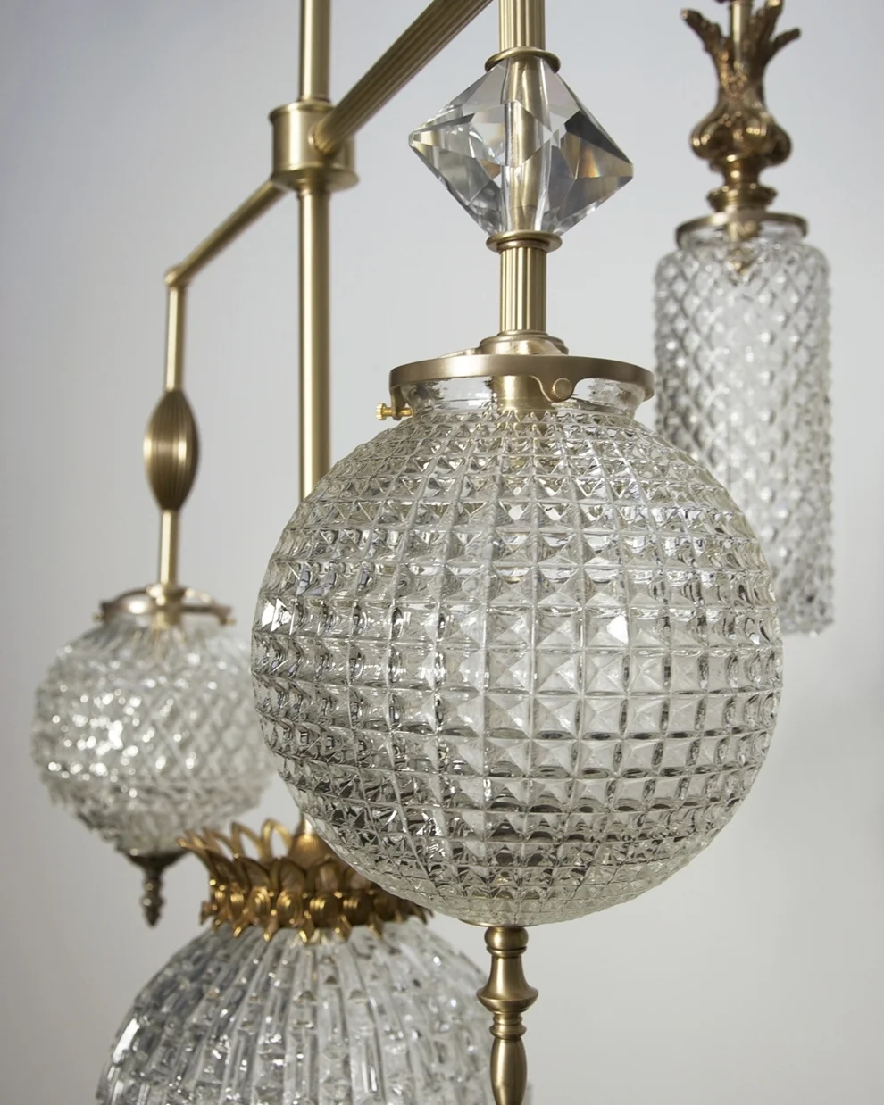 MJ_SHAN_5GLOBE_DETAIL_web.jpg