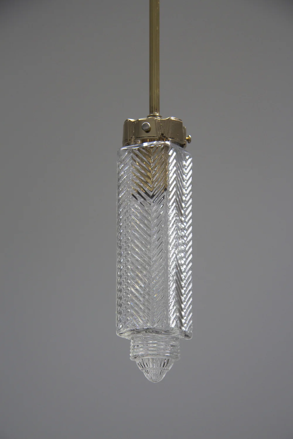 MJ_chrysler_pendant_detail_web.jpg