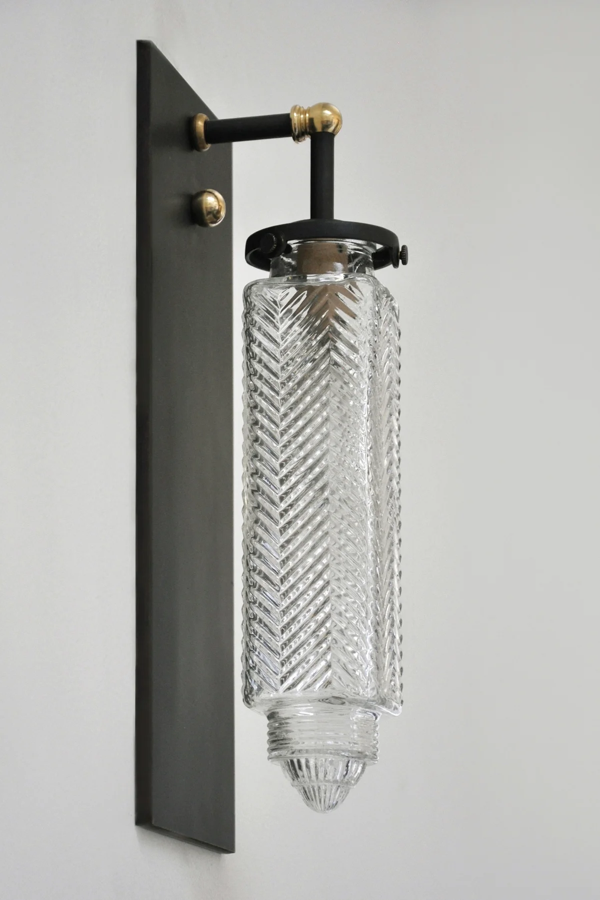 MJ_chrylser_sconce2_off_web.jpg