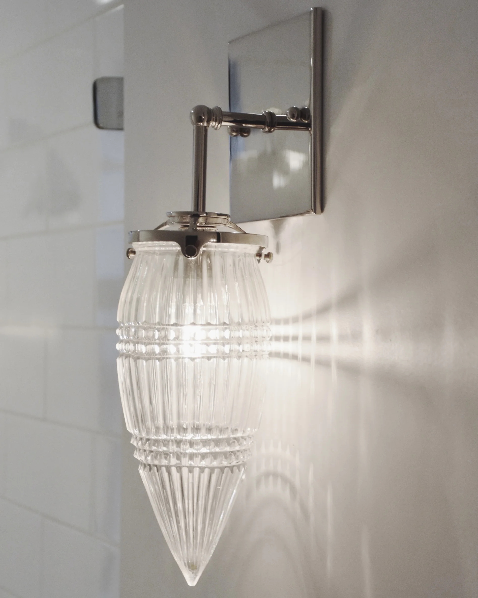 MJ_BRILLIANT_NICKEL_SCONCE_1.jpg