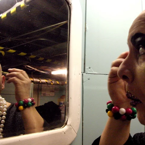 9.glittertime_face0.jpg