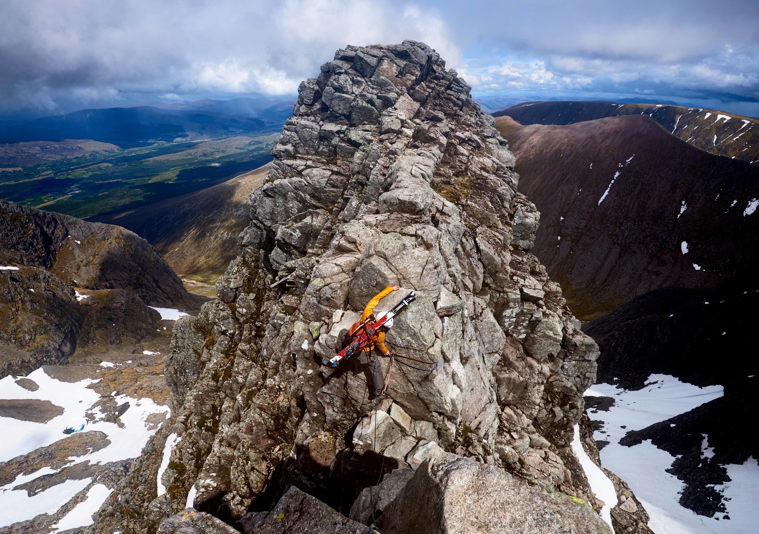 Blair Aitken negotiating Tower Gap during a successful attempt on the Tower Double - one of the top UK ski mountaineering prizes