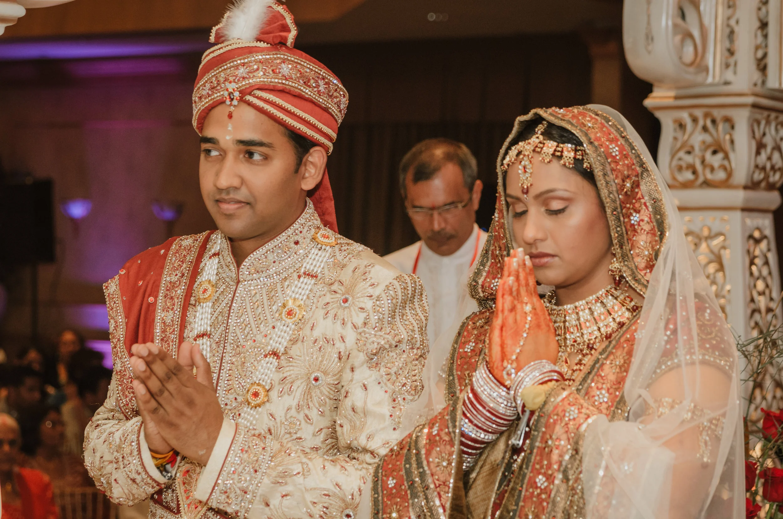  BEST MIAMI FLORIDA BROWARD Dulhan HENNA BRIDE SOUTH ASIAN HINDI HINDU PUNJABI PHOTOGRAPHER VIDEO SAREE Vatna &nbsp;Maiyan Chuda Sangeet Mehndi Jago BARAAT PHERAS Desh Videsh Sabyasachi Jhumka KUNDAN Jadau MARIGOLD FLOWERS Gajra Varmala MALA puja mil