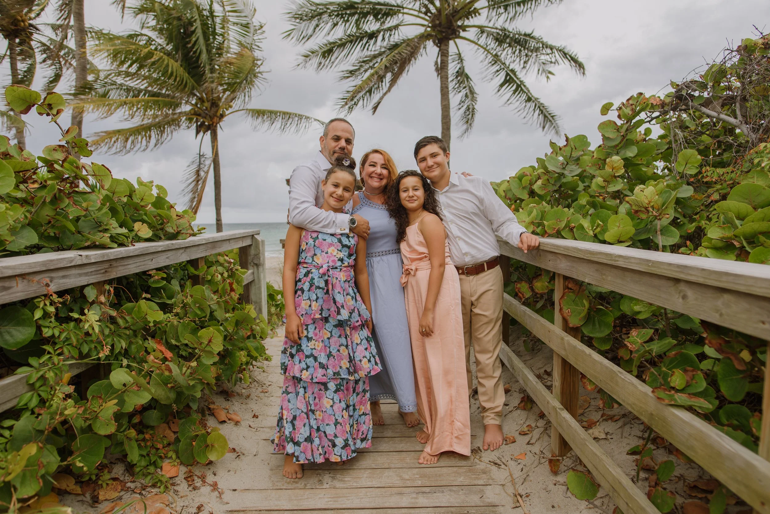 Hollywood Beach Family Maternity Engagement Pictures66.jpg