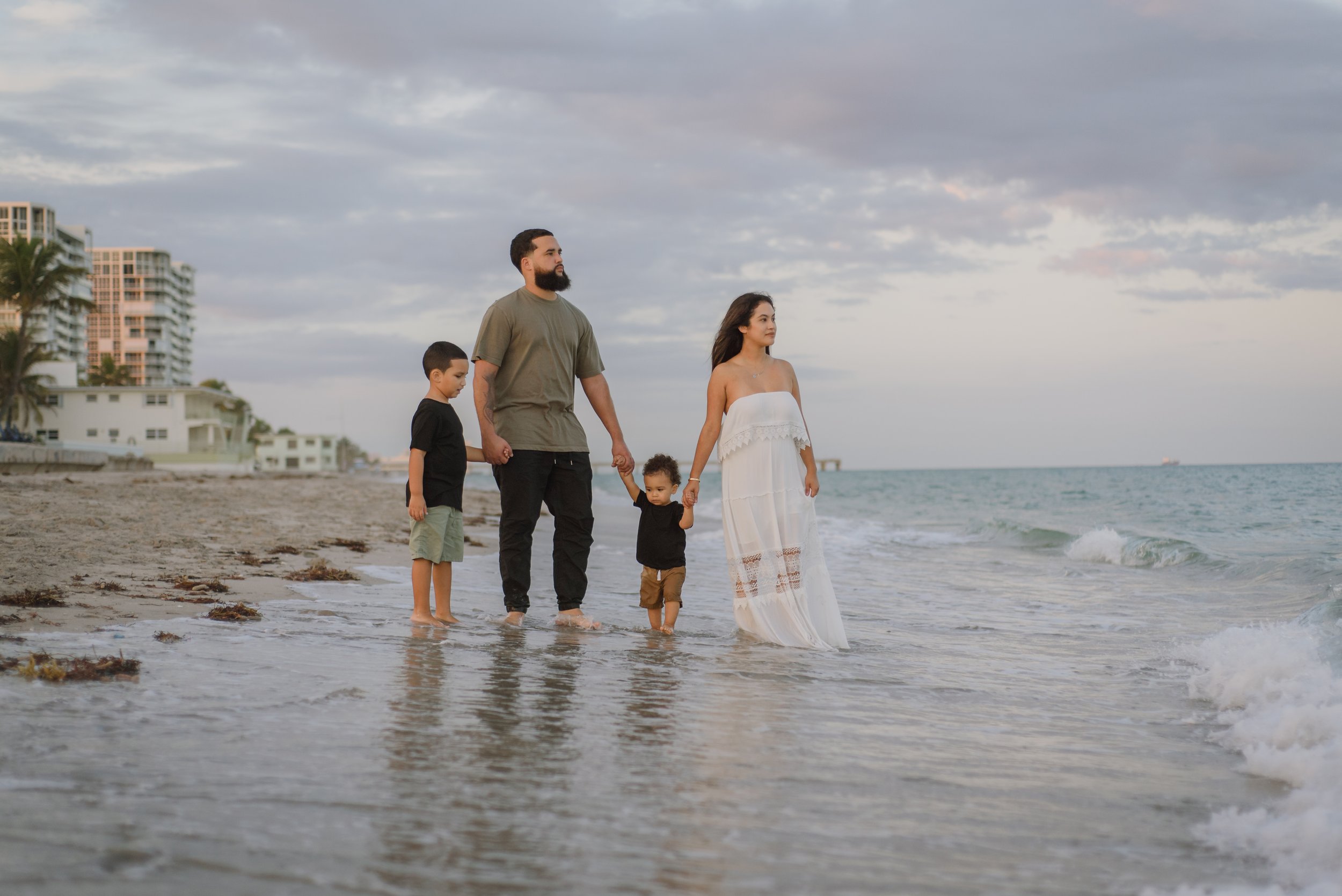 Hollywood Beach Family Maternity Engagement Pictures36.jpg