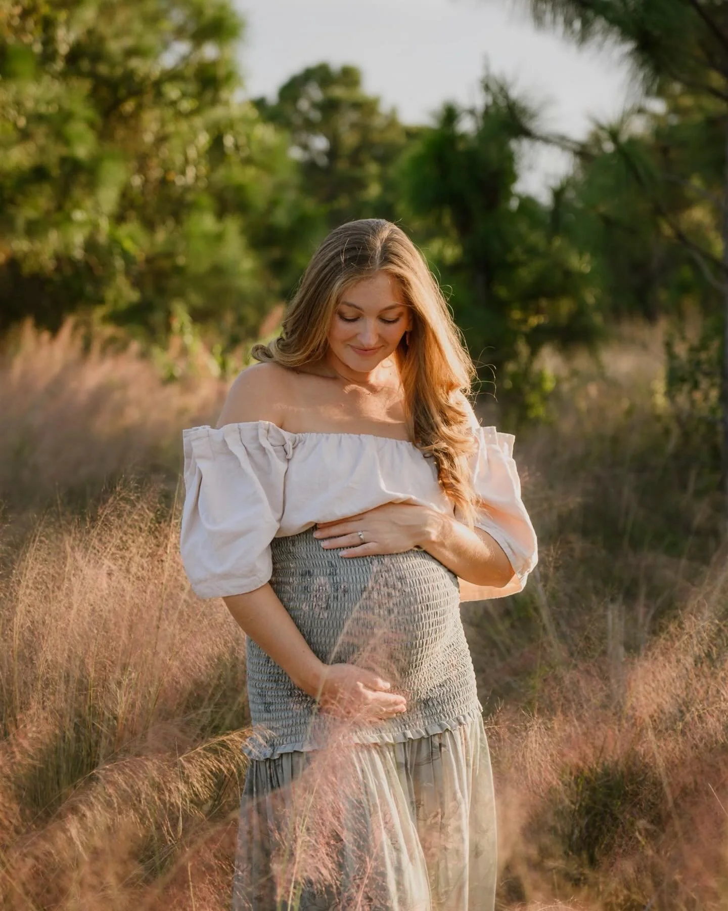 The Adkins family is growing! Such a gift to be able to see families grow every year. Thank you for choosing us to documents another milestone. ✨💕

#maternityphotoshoot #maternityfashion #maternity #miamiphotographer 

Golden hour maternity, materni