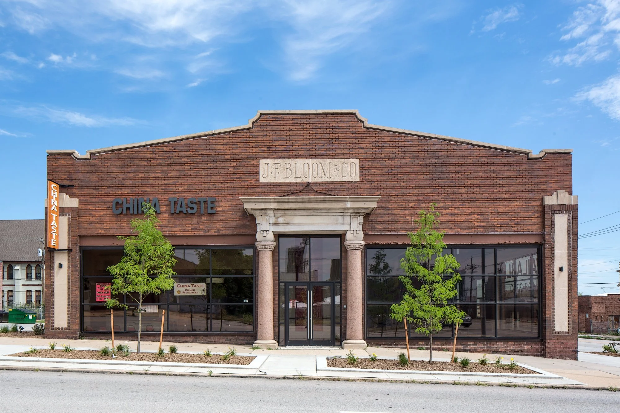 JF Bloom and Co historic Omaha Building Modern Photo