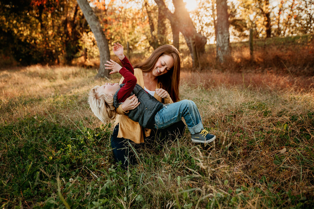 Family-portrait-photographer-clarksville-tn-Megan-Lacy-Photography