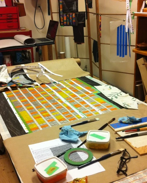 Before painting started, colour coded strips of the sequence were placed in position next their respective square. 