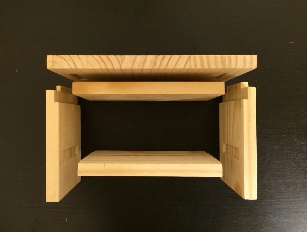 Exploding Stool