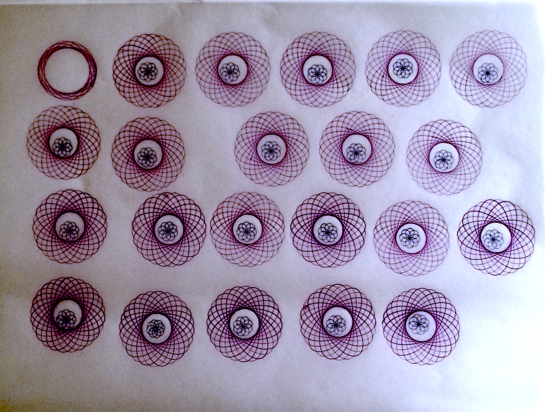 The original tests used a hypotrochoid design. It soon became clear that this design was not going to work. These circles started to look like eyeballs and were following me.