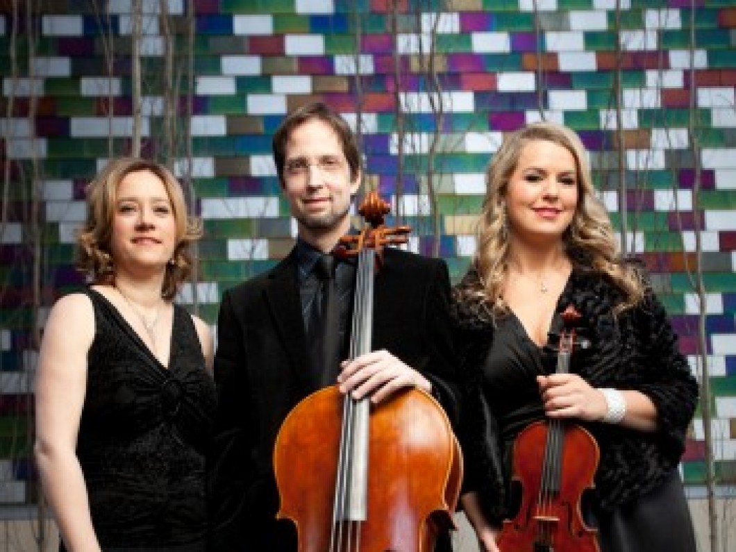 Finisterra Trio