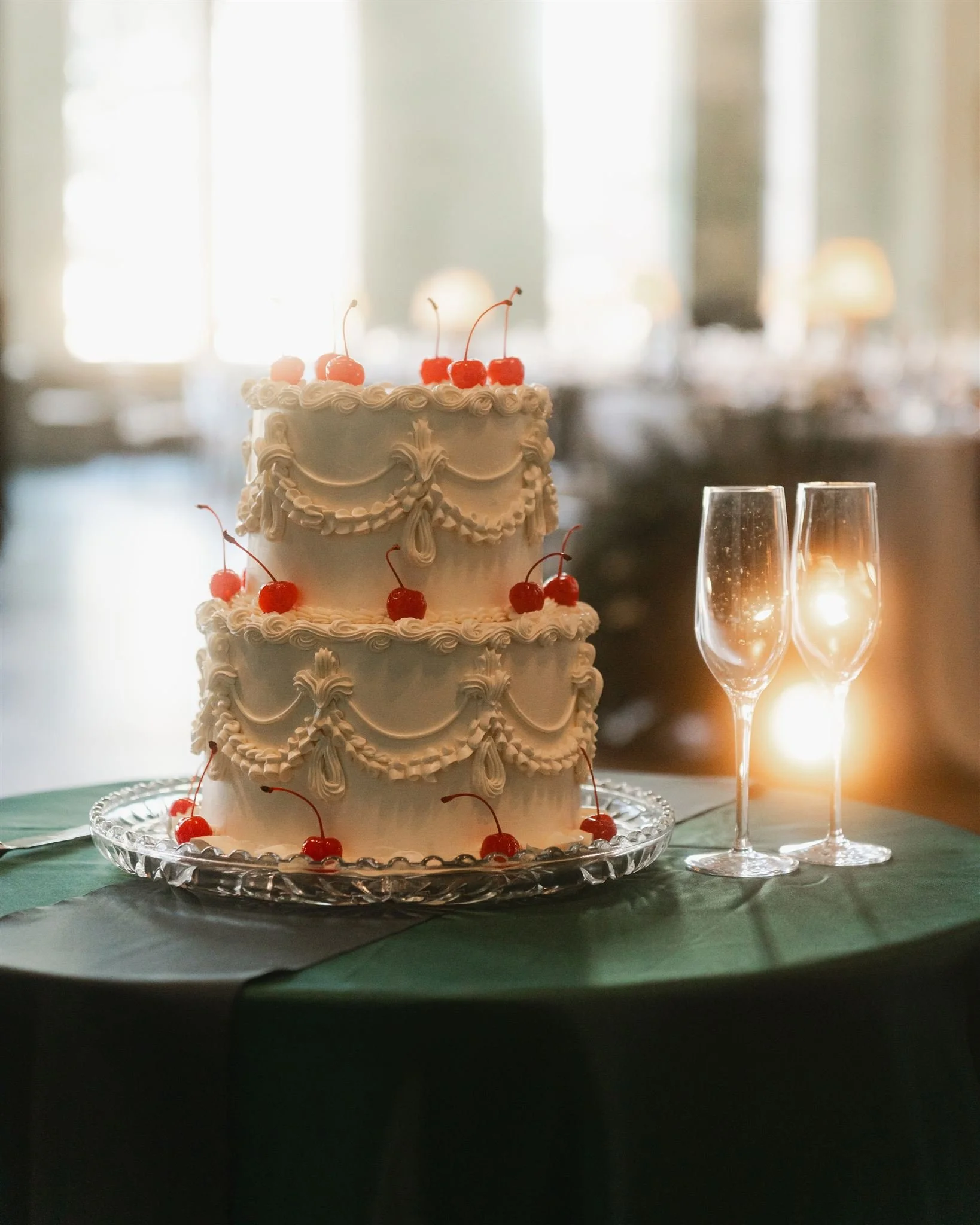 Aimee & Daniel's vegan wedding cake
