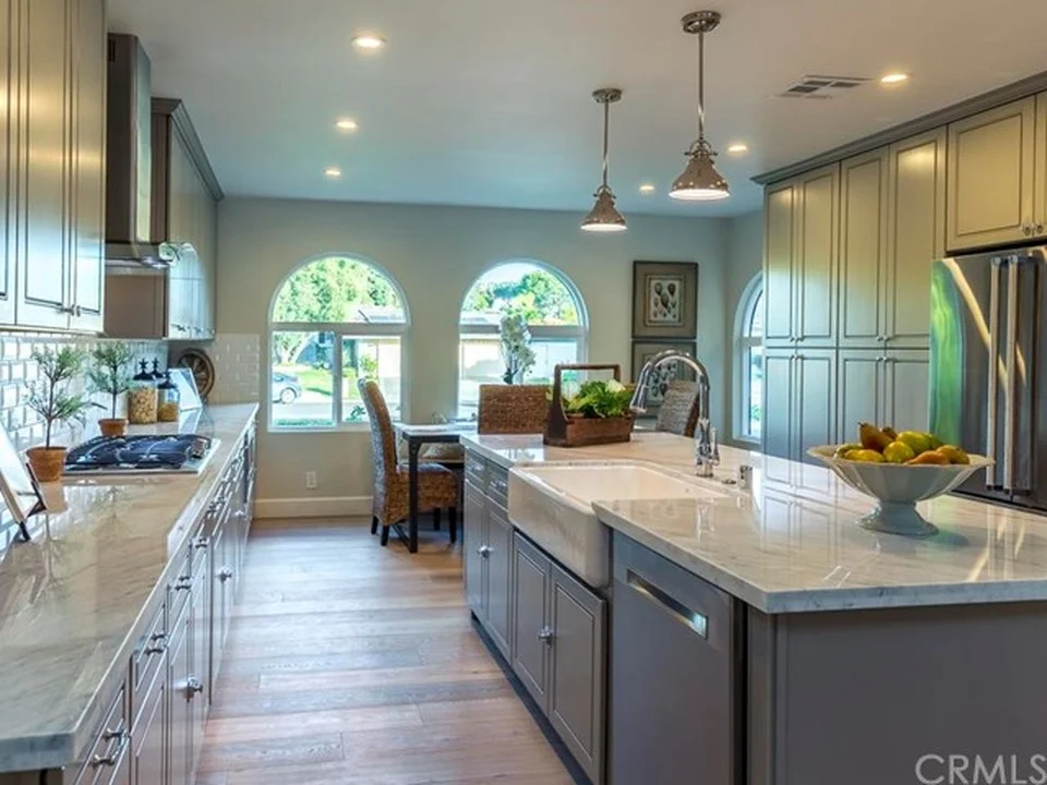 Kitchen 3.jpg