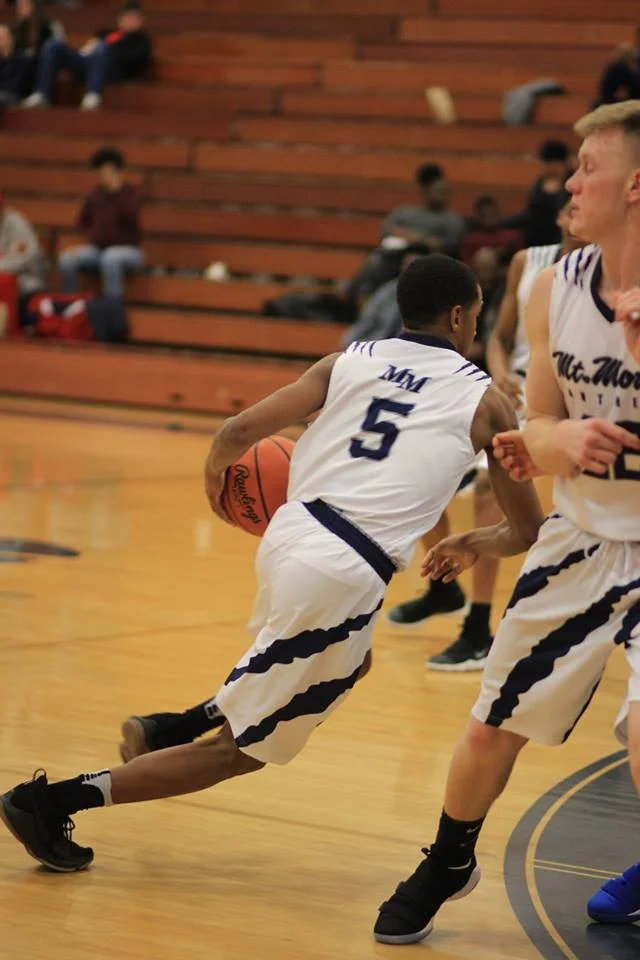 Black White basketball uniforms jersey shirts, shorts