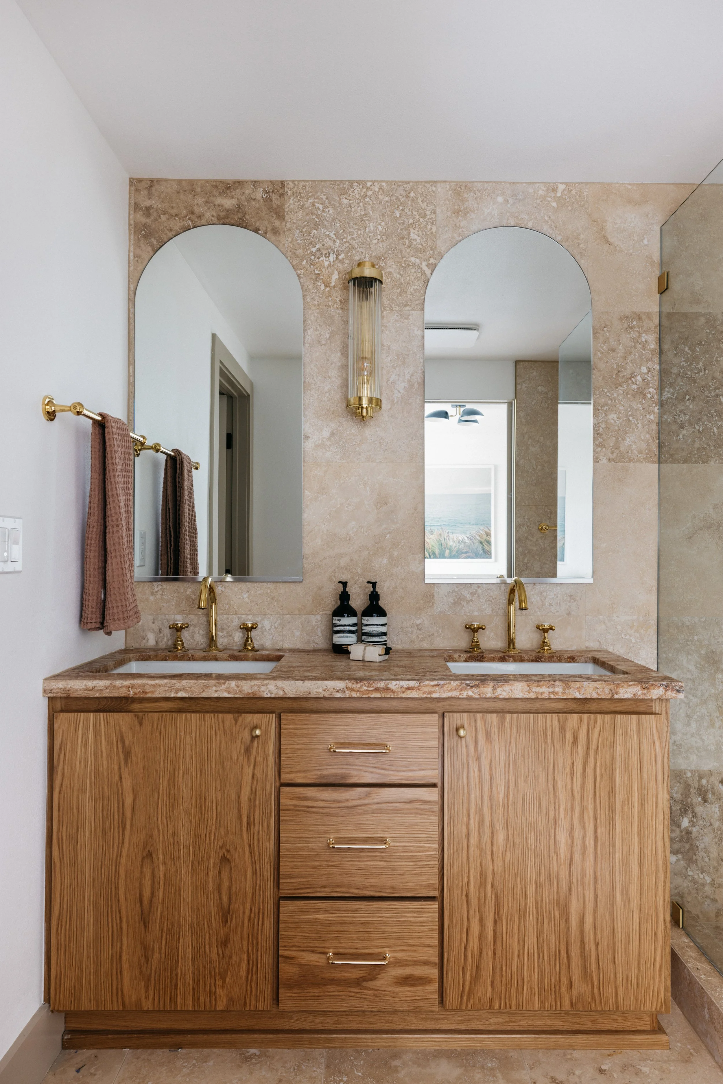 13221 Admiral Ave Unit A MLS - virtuallyherestudios.com-29.jpg