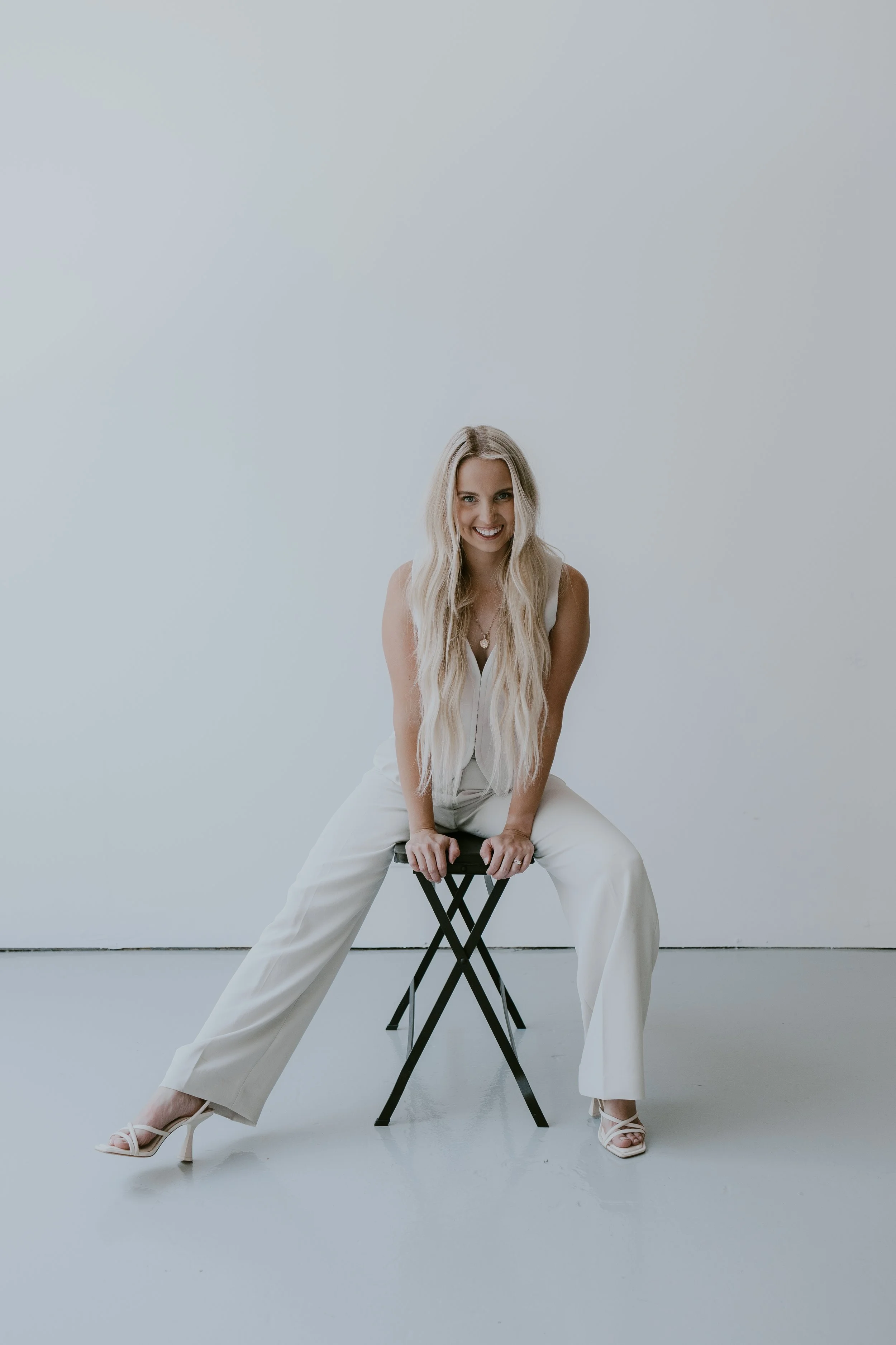 Ella Kaiser | Manager, Blonding, Lived in and Extension Specialist