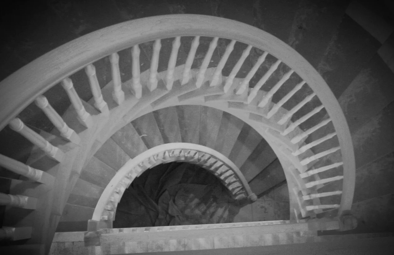 Cool Stairs 029.jpg