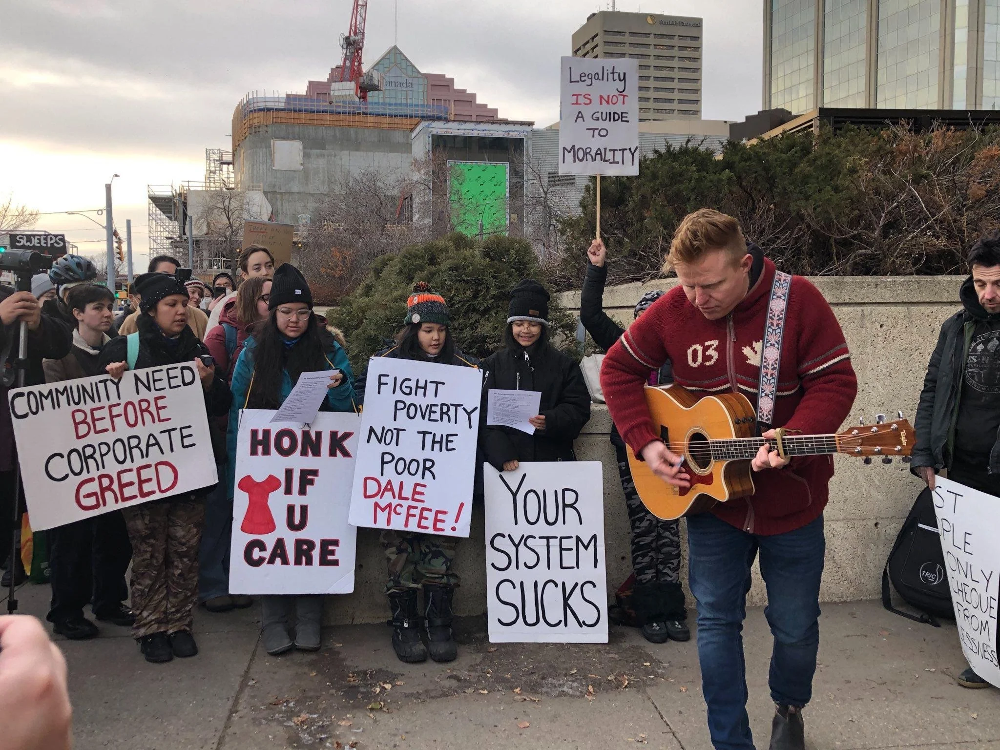 Call for the resignation of the Edmonton Chief of Police