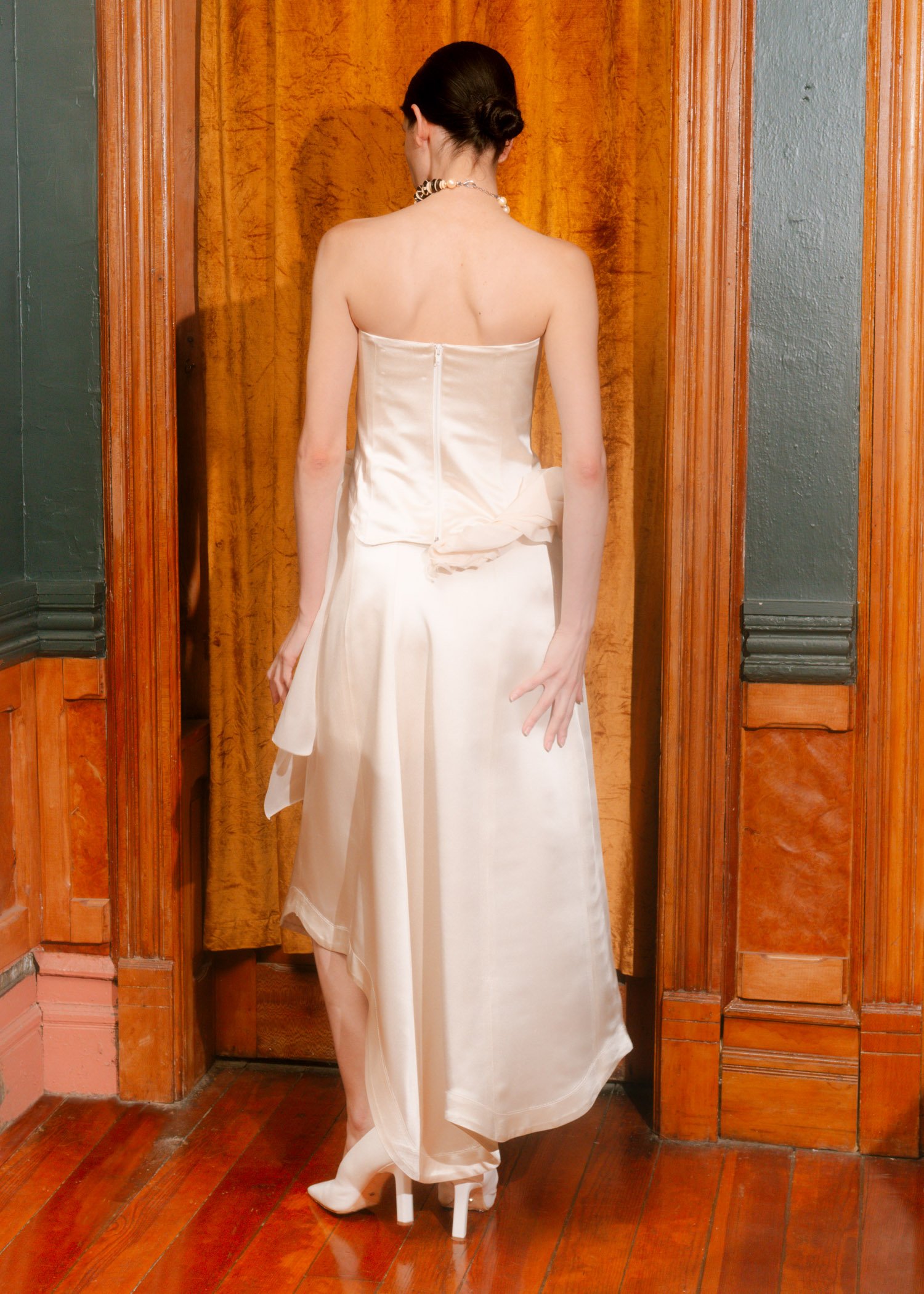 Delfina-Balda-Fantasia-Bridal-4-2027-2028-102.jpg