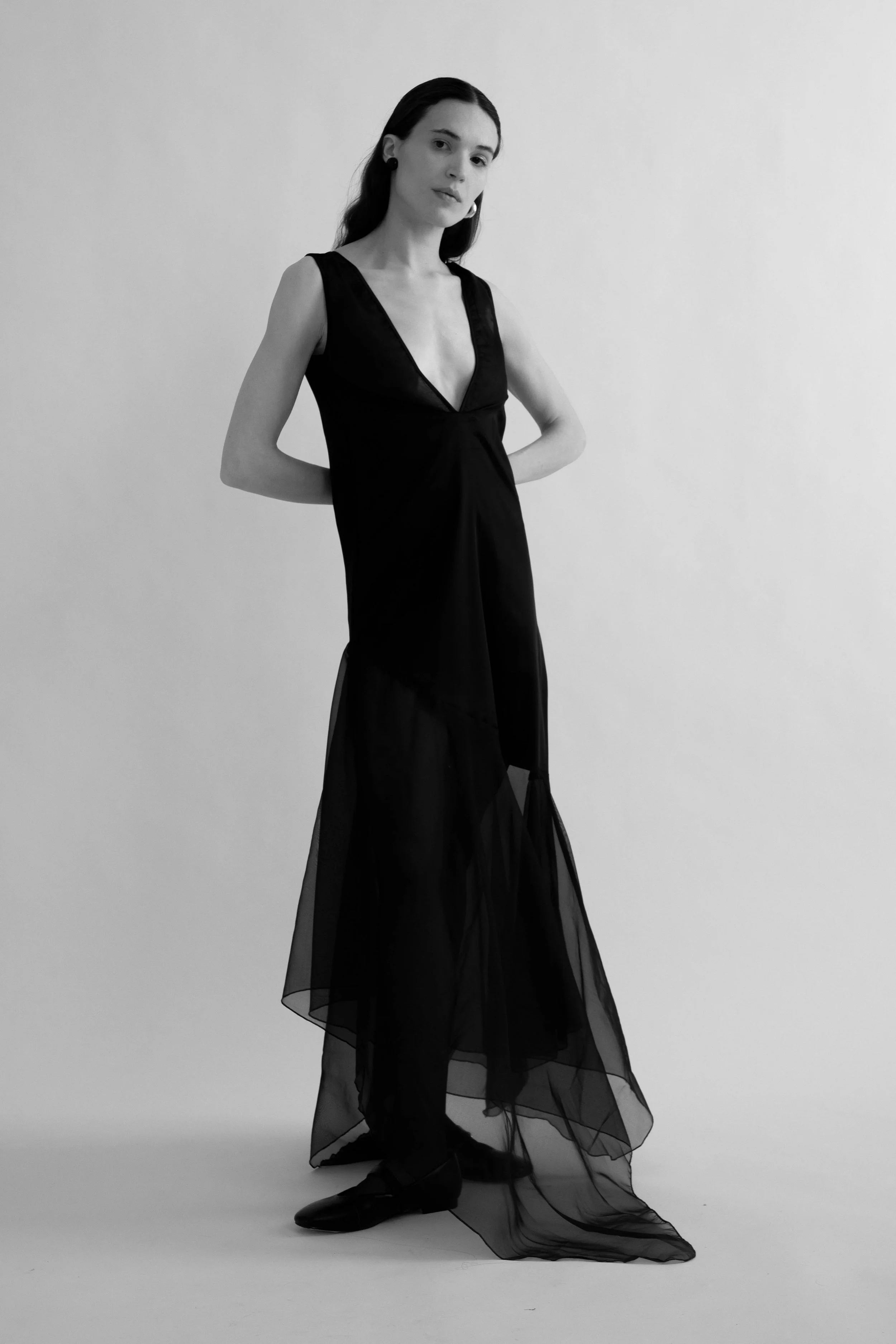 Delfina Balda-fall-winter-2025-Work on the Garden--21.jpg