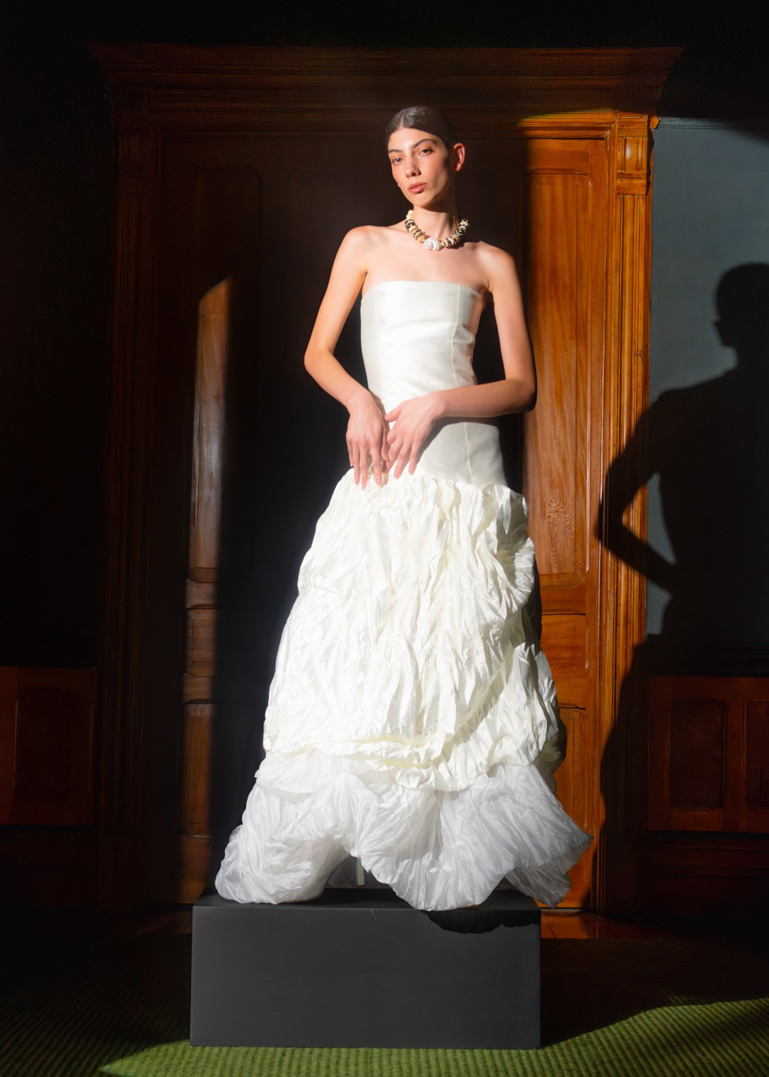 Delfina-Balda-Fantasia-Bridal-4-2027-2028-34.jpg