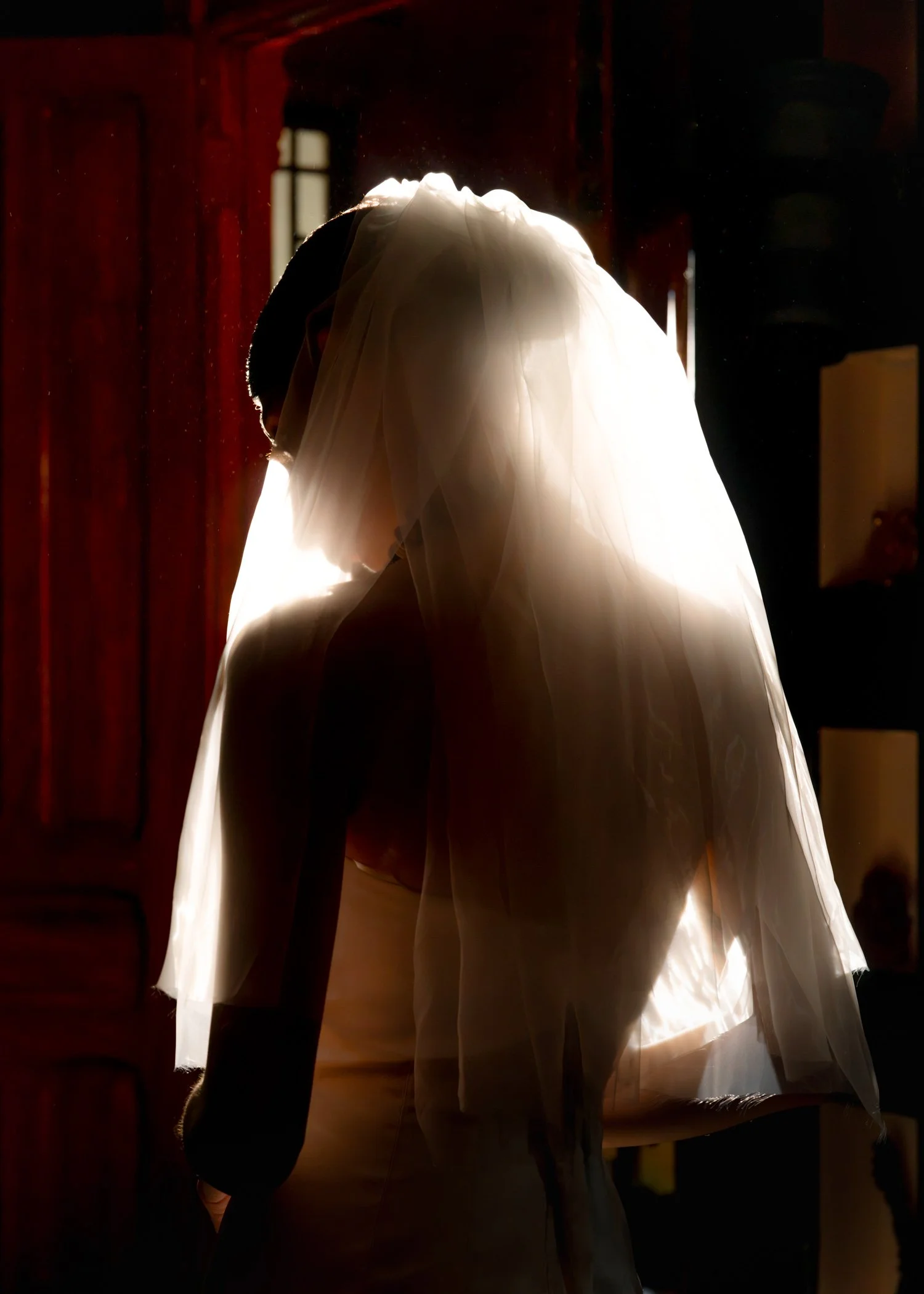 Delfina-Balda-Fantasia-Bridal-4-2027-2028-40.jpg
