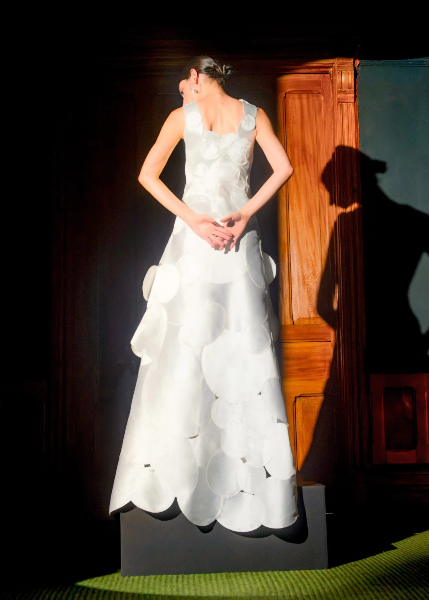 Delfina-Balda-Fantasia-Bridal-4-2027-2028-33.jpg