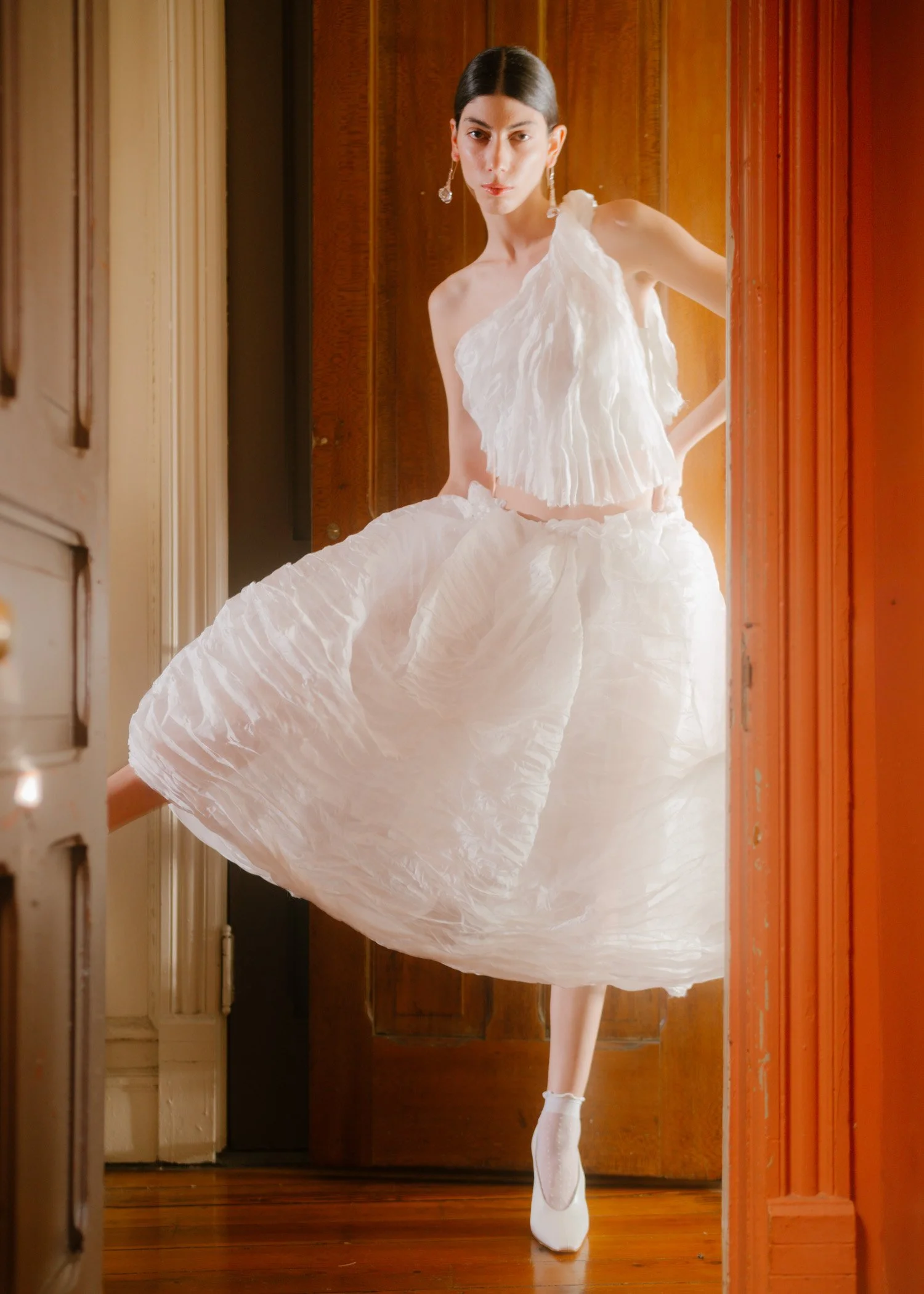 Delfina-Balda-Fantasia-Bridal-4-2027-2028-63.jpg