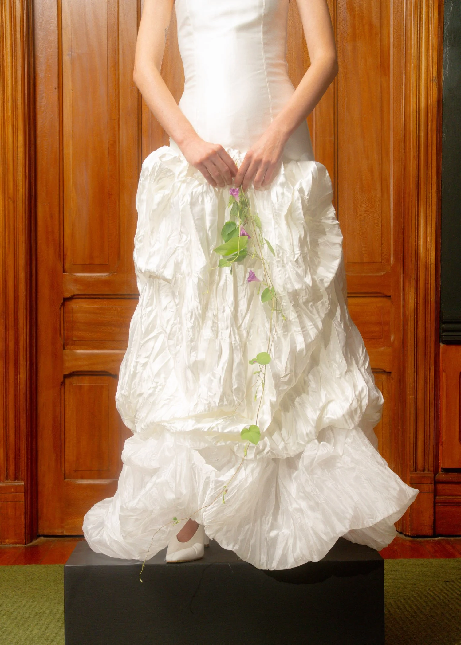 Delfina-Balda-Fantasia-Bridal-4-2027-2028-36.jpg