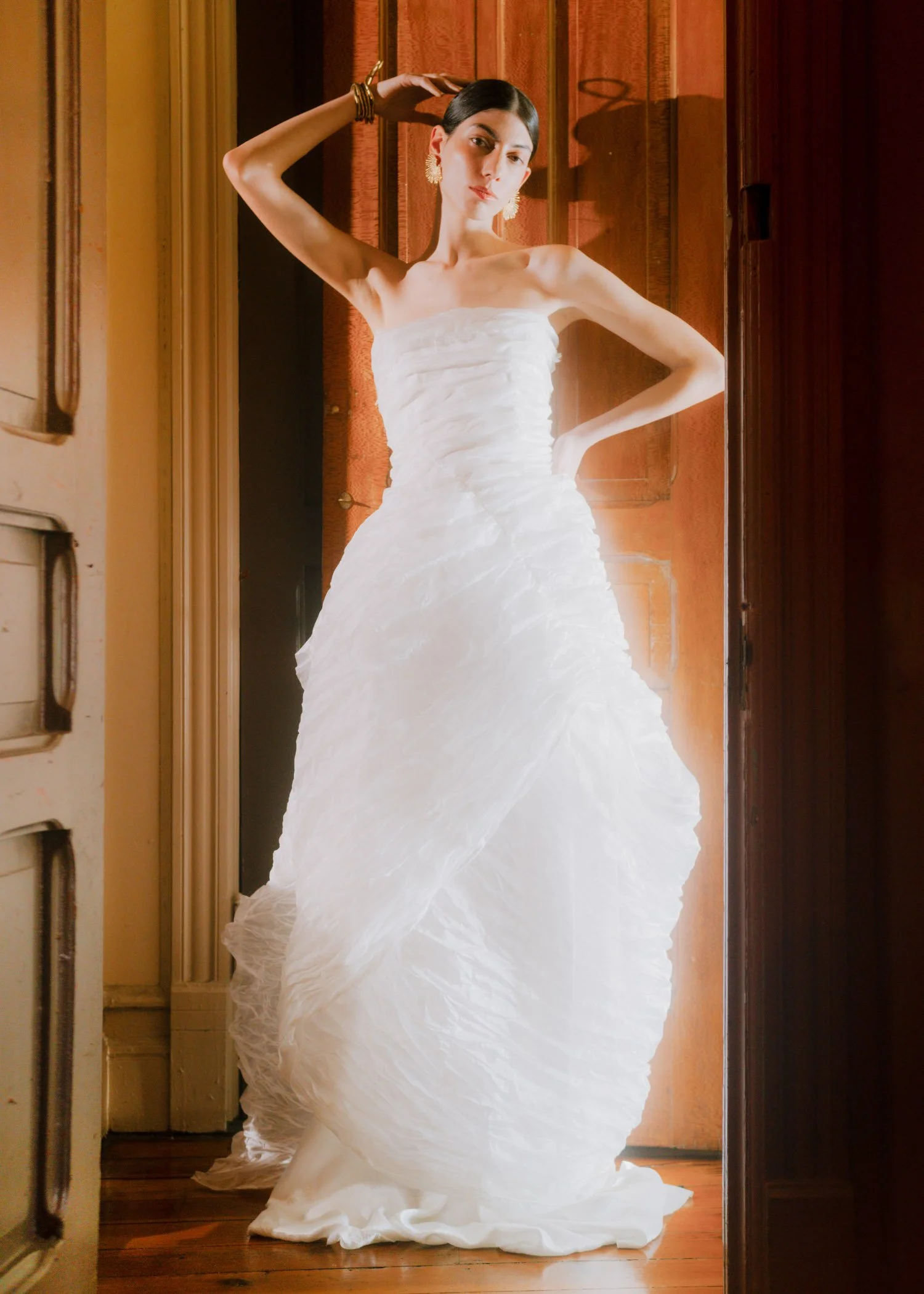 Delfina-Balda-Fantasia-Bridal-4-2027-2028-52.jpg