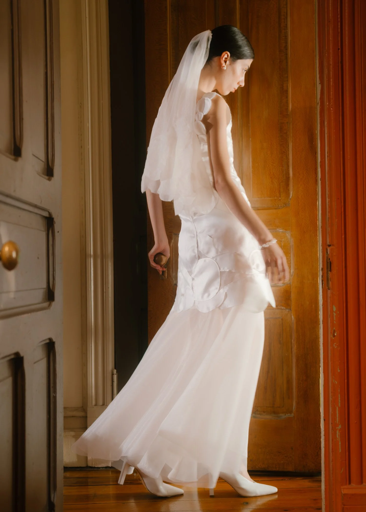 Delfina-Balda-Fantasia-Bridal-4-2027-2028-56.jpg