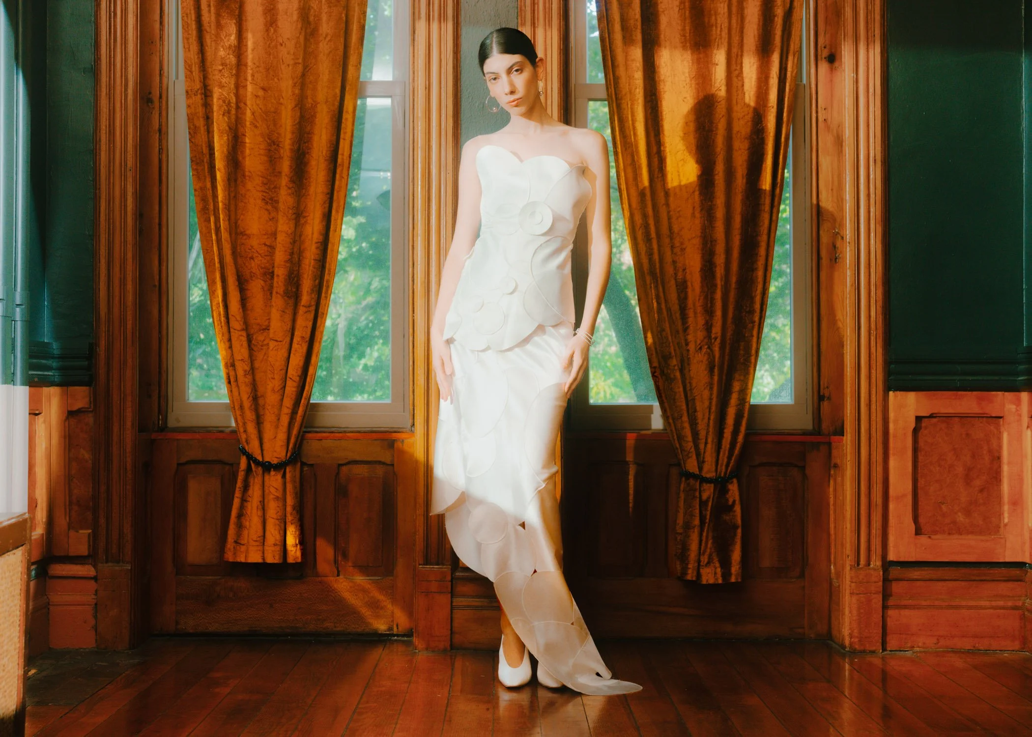 Delfina-Balda-Fantasia-Bridal-4-2027-2028-70.jpg