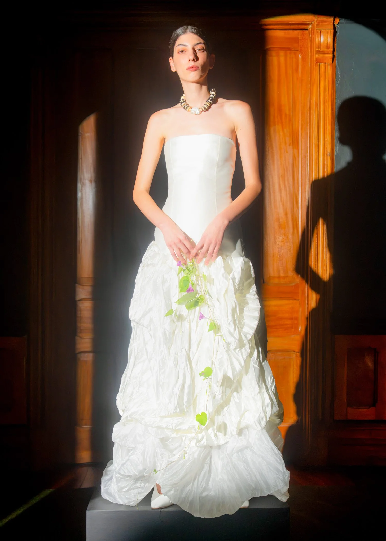 Delfina-Balda-Fantasia-Bridal-4-2027-2028-37.jpg