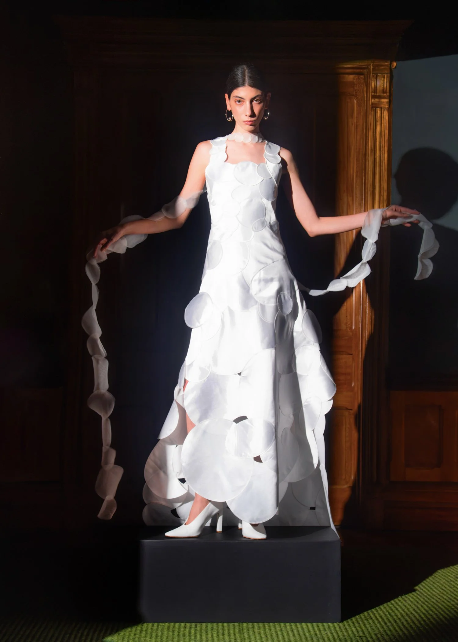 Look—3—View More