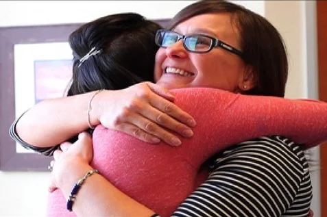 Alana+and+Alex+hug.jpg