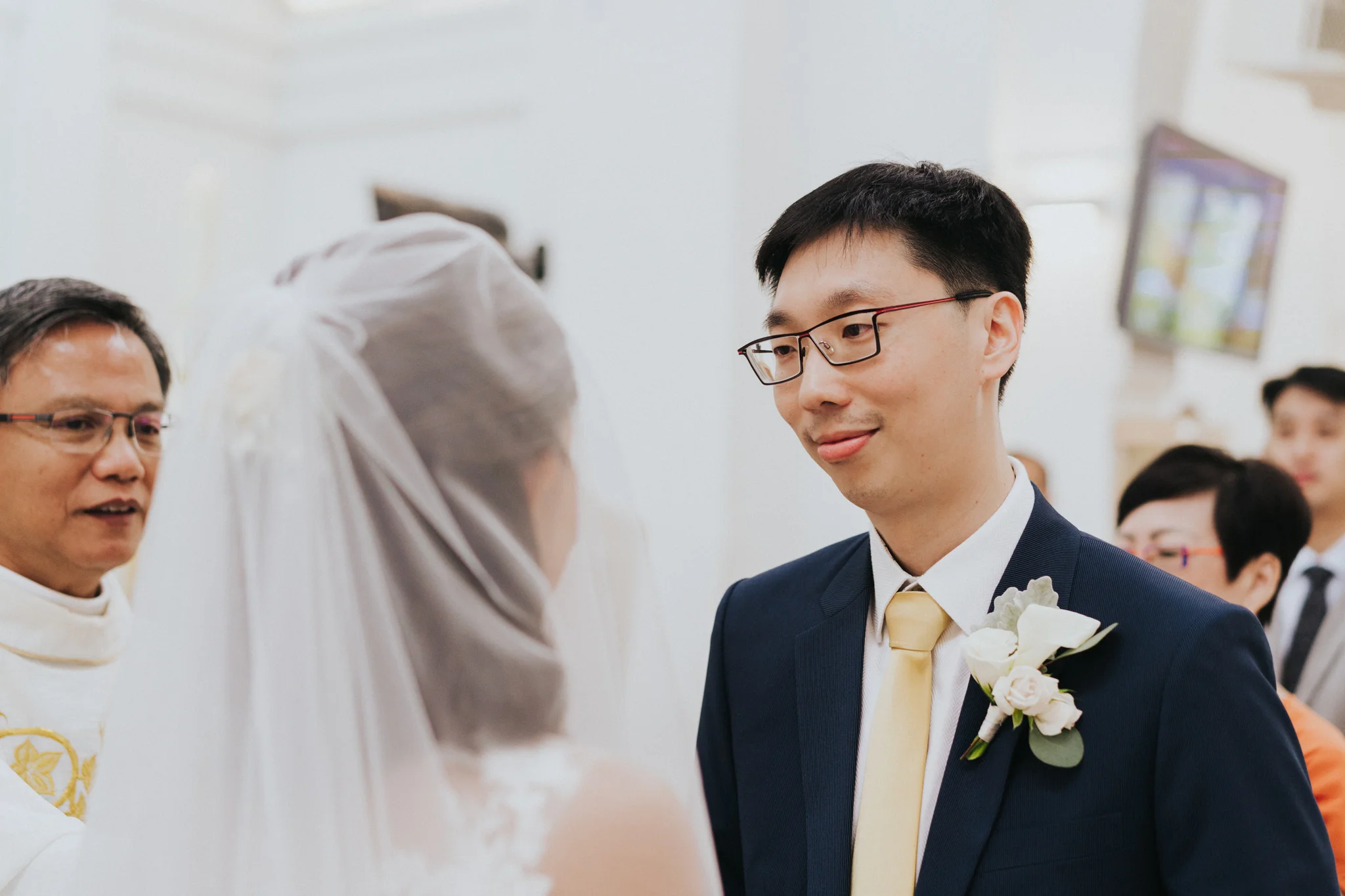 SingaporeWeddingPhotographer_FourSeasonsHotel_ChurchofStTeresa-35.jpg