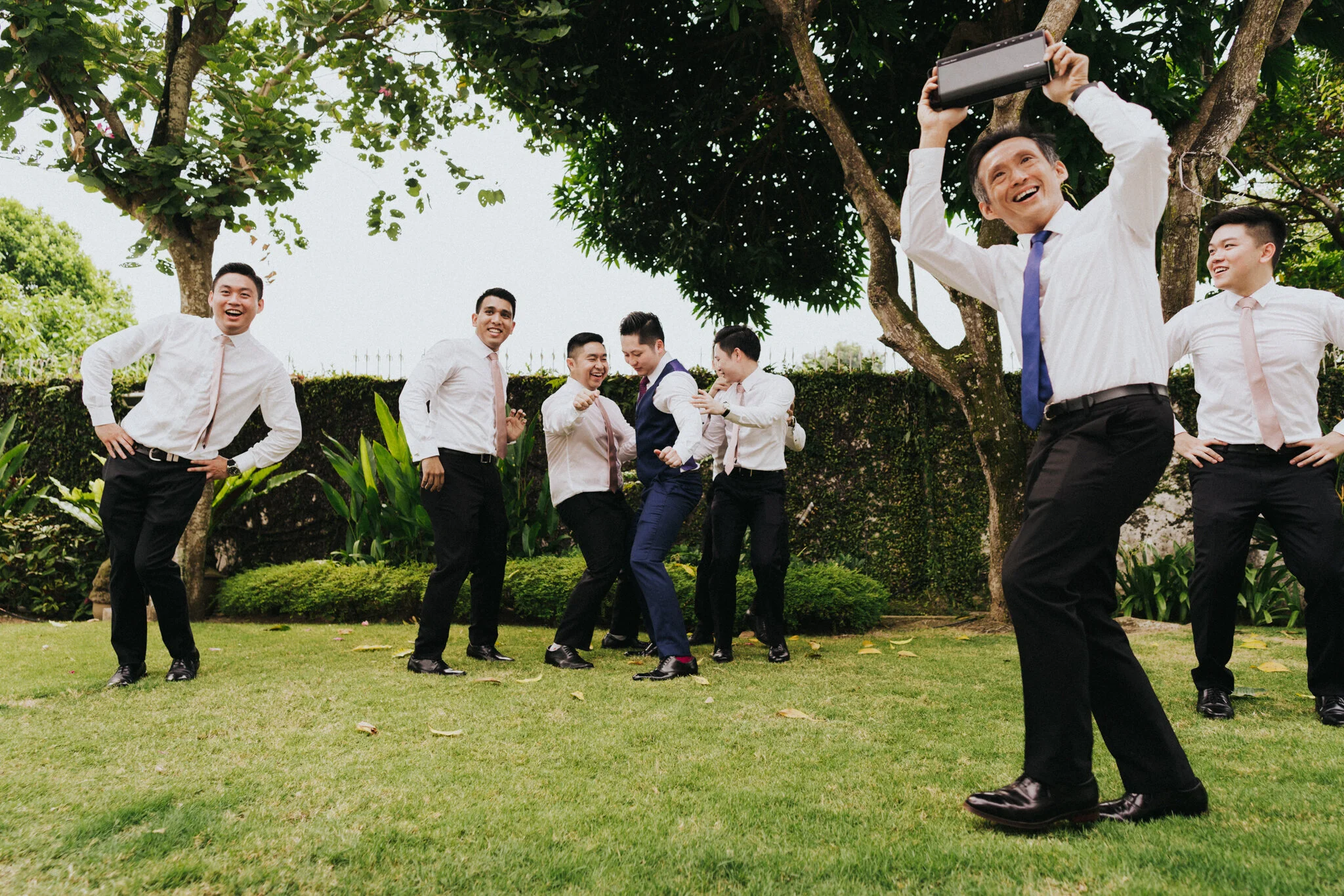 SingaporeWeddingPhotographer_WesleyMethodistChurch_RafflesHotelWedding_KaierTanPhotography_53.jpg