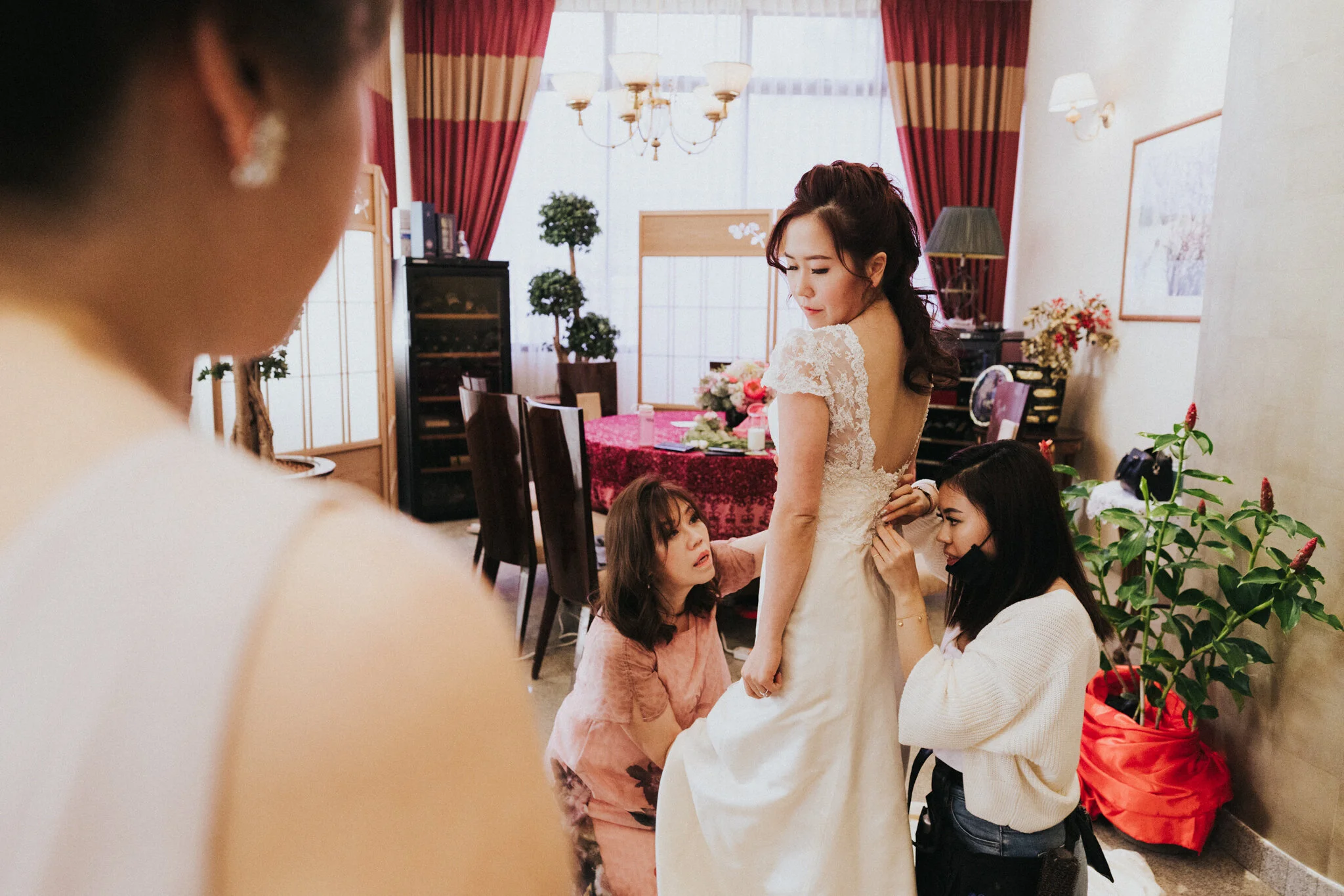 SingaporeWeddingPhotographer_WesleyMethodistChurch_RafflesHotelWedding_KaierTanPhotography_114.jpg