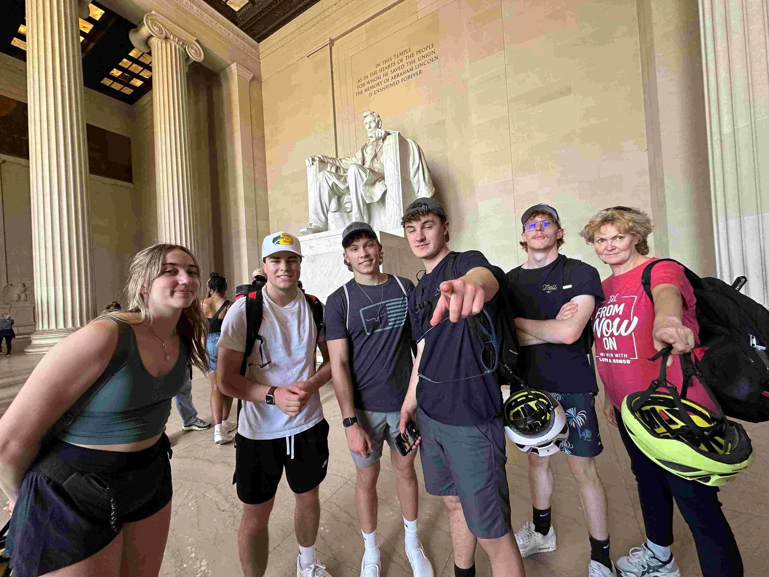 DC1 (1) - statue_resized .JPG